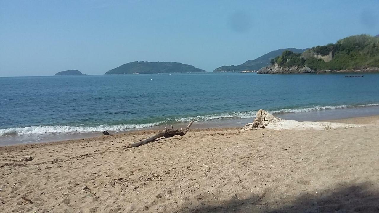 Il Golfo E I Limoni Apartman La Spezia Kültér fotó